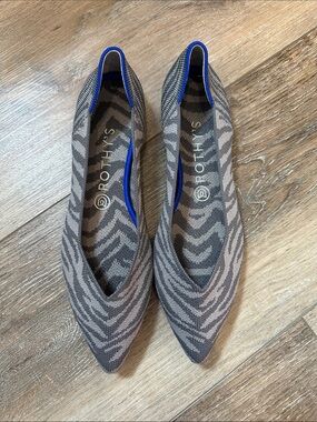 Like New Rothy’s The Point in Grey Zebra Stripes, Size 9.5!